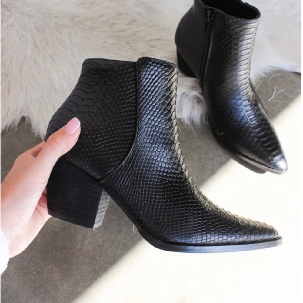 Going West Vegan Boot